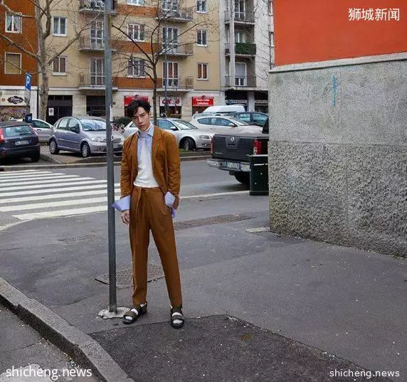 这个最近在中国超红的男星,竟然是新加坡人