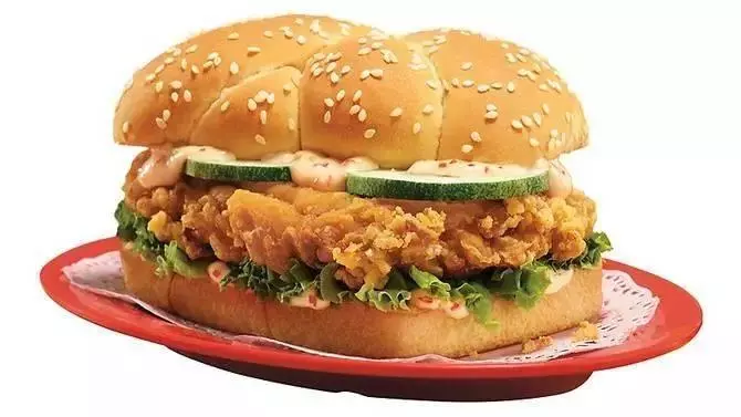 在新加坡,你一定听过Apple Pie但你有听过Teh Tarik Pie吗