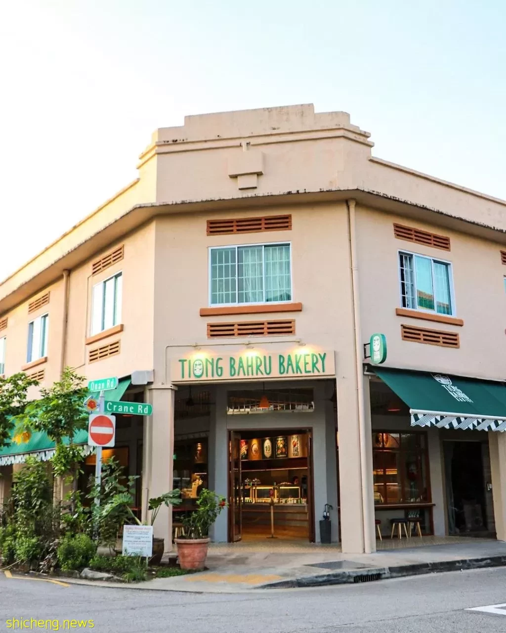 惊喜突然降临!Tiong Bahru Bakery免费送可颂🥐,买饮品就免费送7个可颂哦