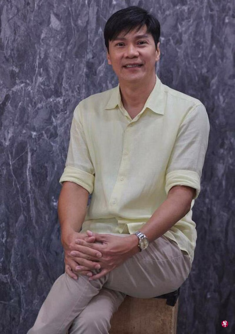 长寿剧不当“绿叶” 黄炯耀首当男一