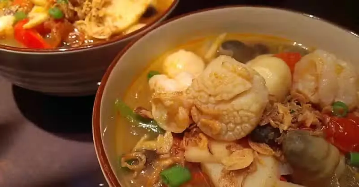 新加坡 一定要尝一尝的美食之一叻沙Laksa | 狮城新闻 | 新加坡新闻